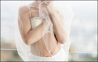 Beautiful bride Anikka Albrite presents her hot body