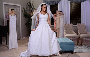 Hot bride Juelz Ventura stripping and exposing her cunt