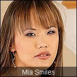 Mia Smiles